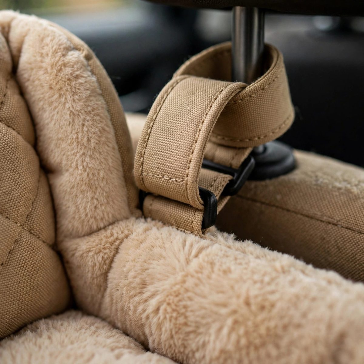 TrailPaw Elevated Dog Car Seat, Small — view 3